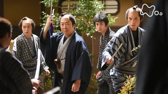 「紫房（むらさきぶさ）、決意の拝命」