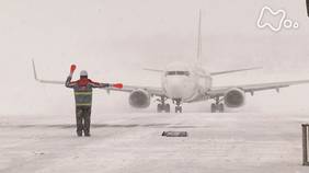  「津軽　雪空港」