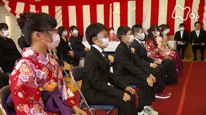 「７人の小さき探究者～変わりゆく世界の真ん中で～」