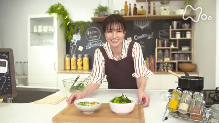 （３）「井川遥のシャキシャキレタス料理」