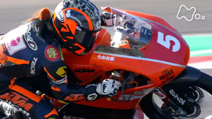 バイクレーサー高杉奈緒子 “音のない世界”を走る