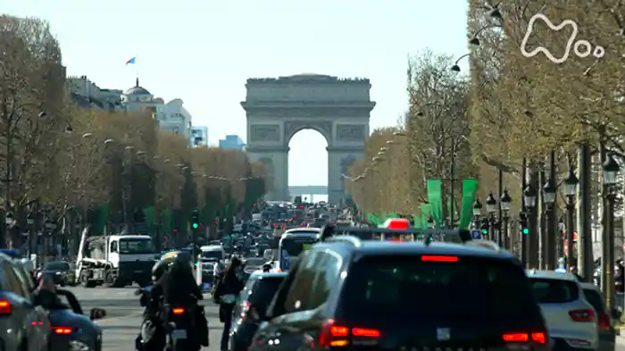 パリを走る２０２３