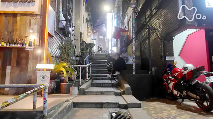 「渋谷の細道」