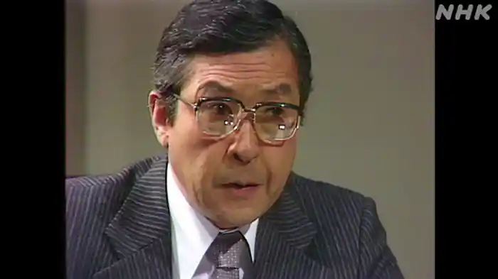 「にらみあい」