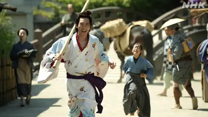 「その男、円転自在」