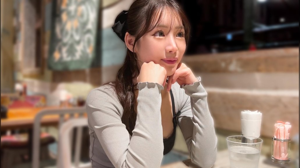 【配信専用】【猫系彼女と甘々イチャイチャの中出しSEX!!】大学生のリアルデート→ハメ撮りを大公開!!敏感体質のザコ乳首を弄られ喘ぎ声が漏れ出す!!甘々モードのスレンダー美女との若さ溢れるガムシャラ中出しSEX【あまちゅあハメREC＃りんね＃大学生】