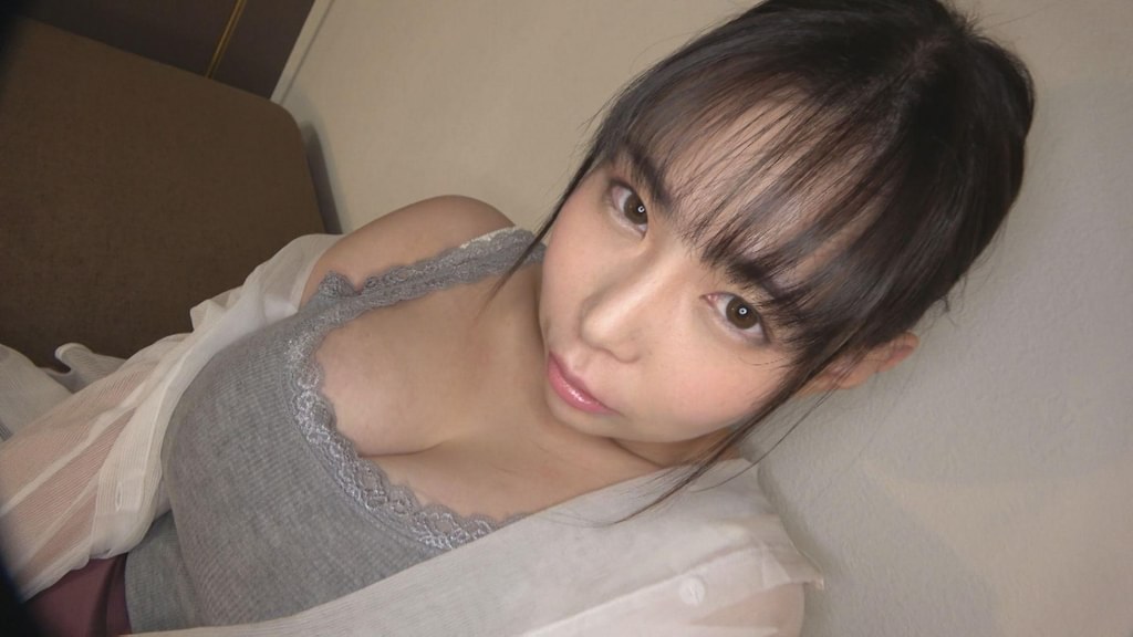 寝取られメガMカップ。旦那とはセックスしないのに義理の息子のチ●ポでイキまくる変態主婦