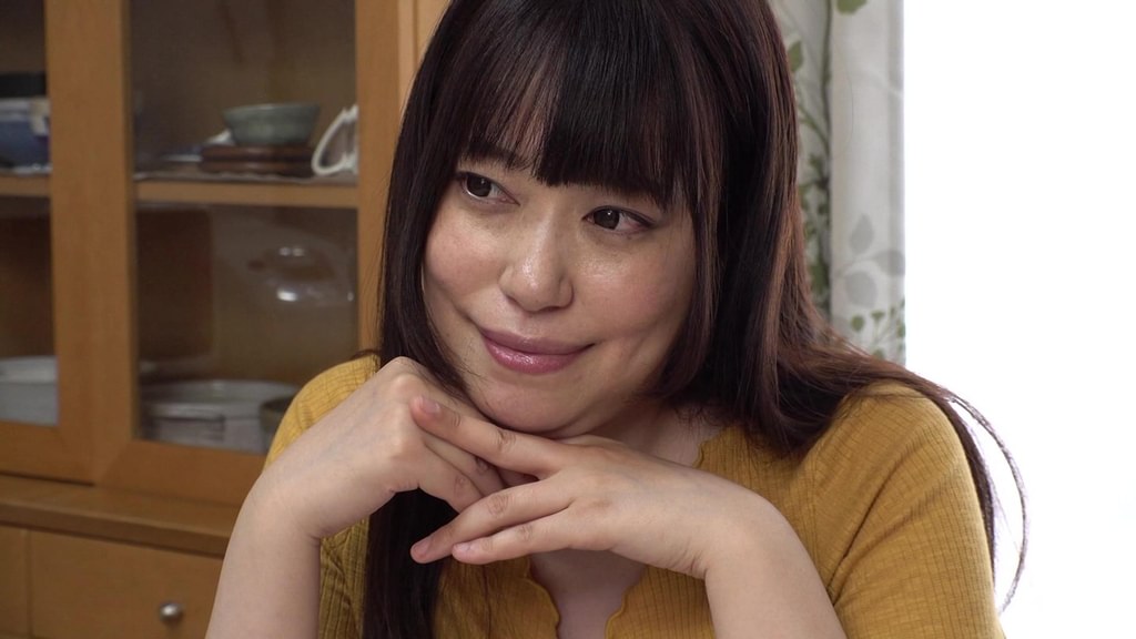 ド迫力ボディ!爆乳揺らして潮吹き熟女!