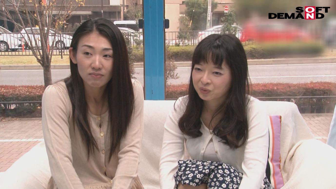 【配信限定で復刻】マジックミラー号 35歳以上人妻限定!旦那とはご無沙汰な人妻が超絶デカチンセックスで溜まりに溜まった性欲解放!in豊島区 かおる(37歳)じゅんこ(38歳)