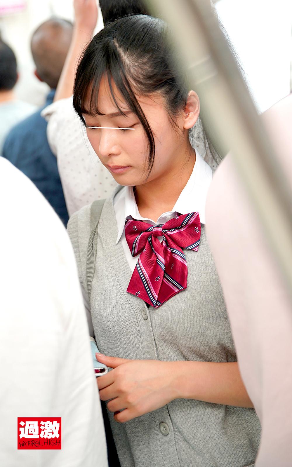 ミニスカJ○痴漢 短いスカートをめくってバックから犯りまくれ!