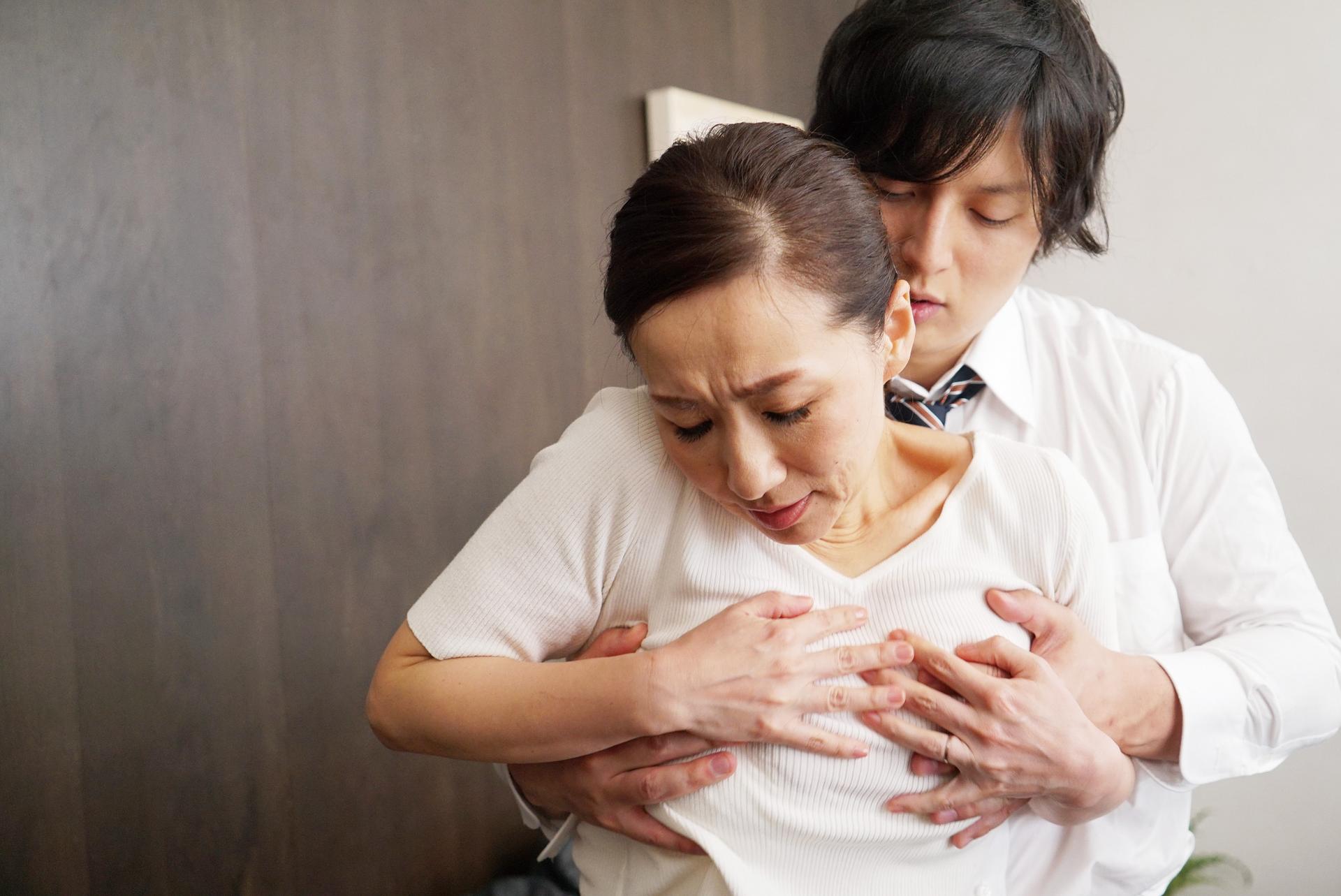 誰にも言えない・・・娘の夫に無理やり抱かれたなんて・・・５