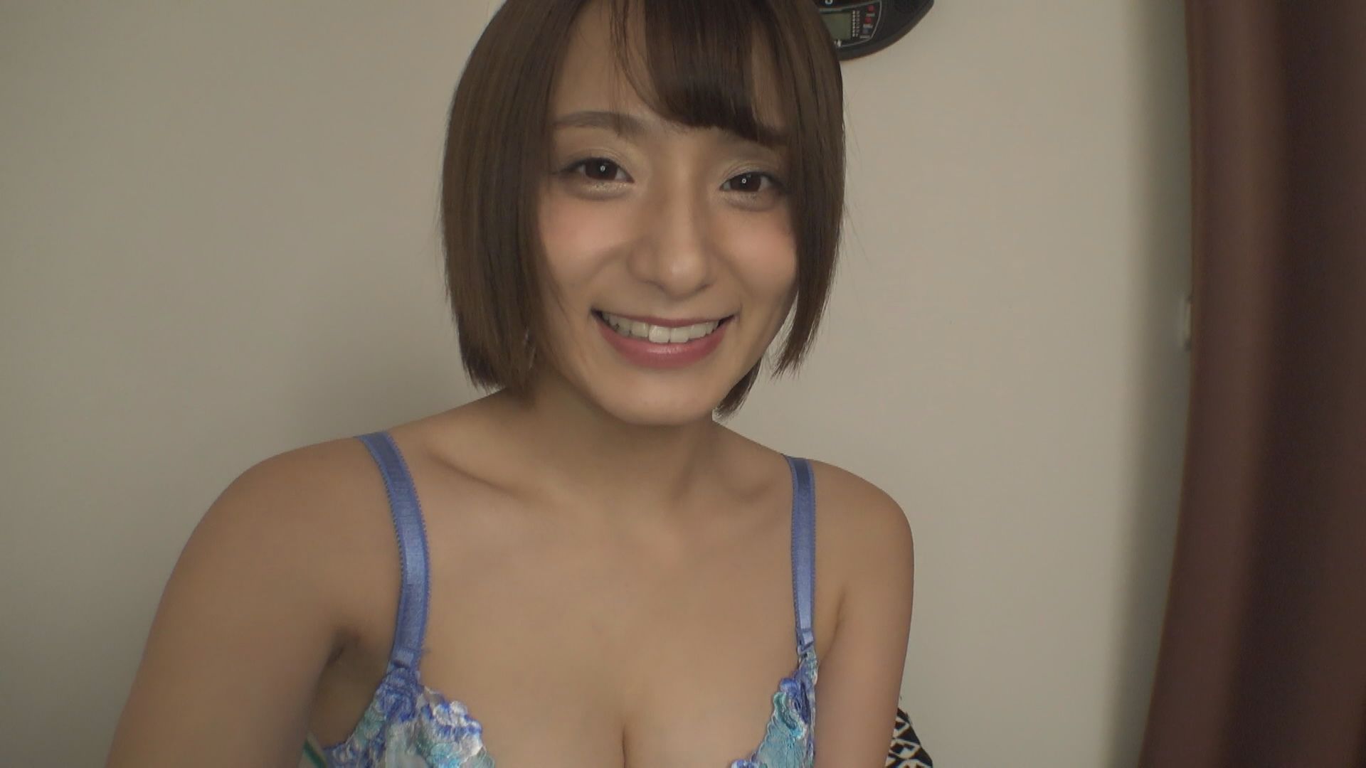 人妻かたりかけ！　膣クリ刺激アクメ愛液ねちょねちょ超絶オナニー