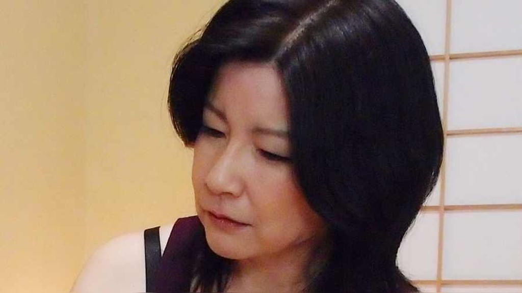 静江（52歳）