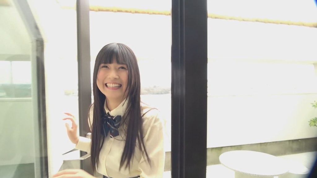 敏感大きめ乳首！パイパンJKとラブラブエッチ