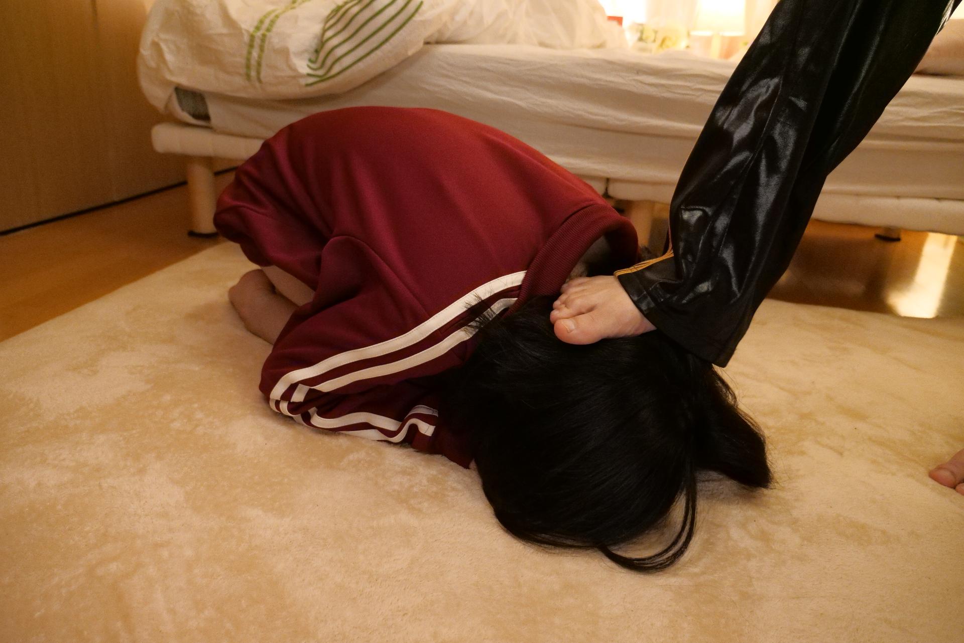 女子校生 中出し20連発 中城葵