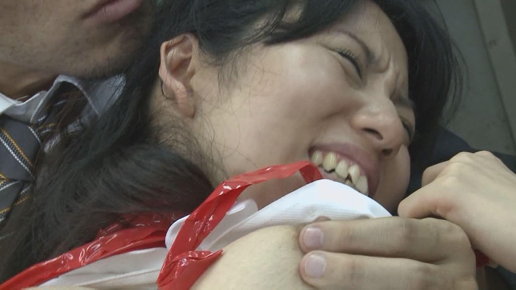 新入社員を食いものにする我が社の部長が可愛い女をハントして問答無用の中出しセックス！