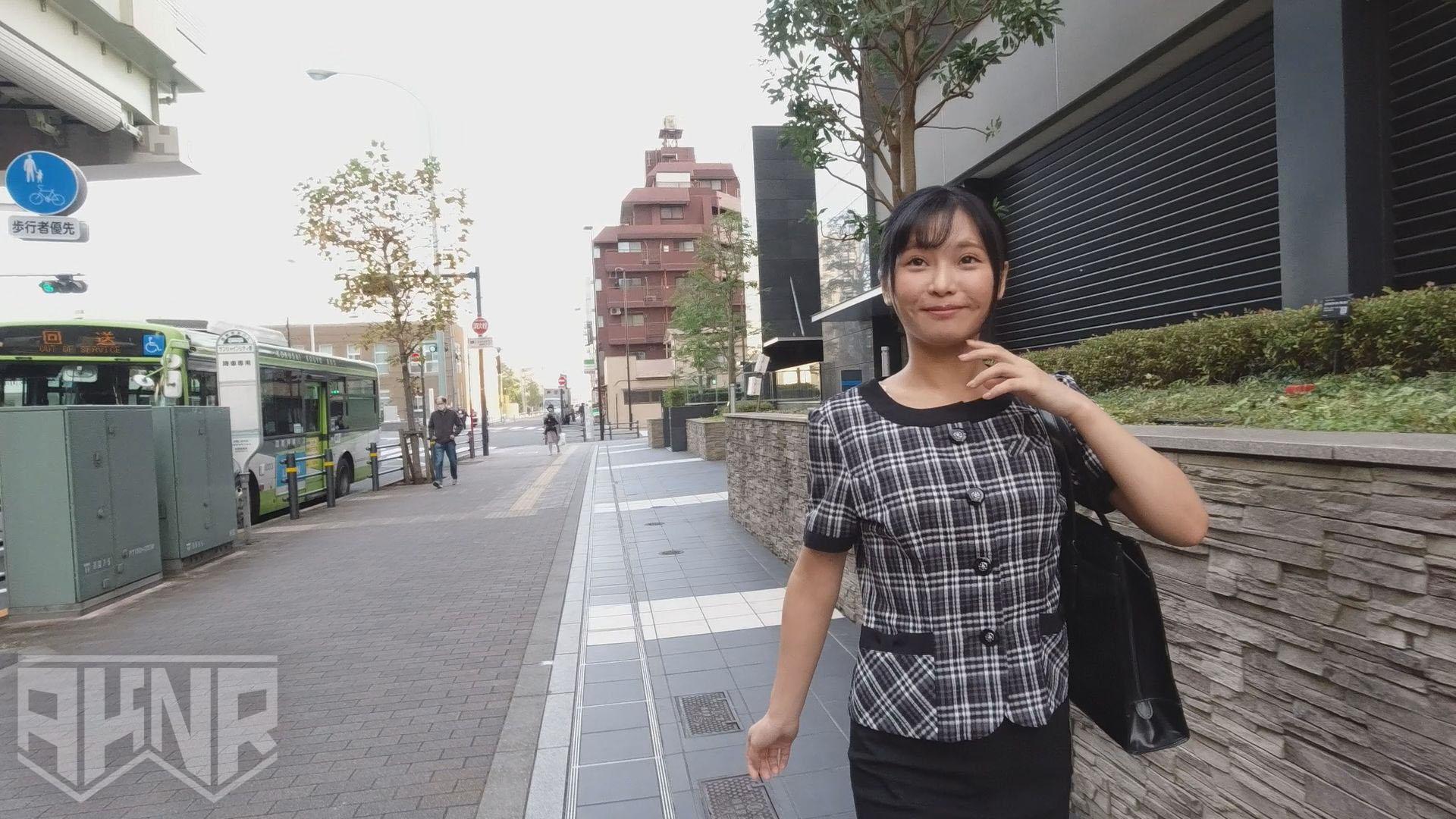 【厳選素人ちゃん】エステティシャン・看護師・ピアノ講師・書道家・美容師・OLの6名出演 チ○ポ大好きなスケベ素人たちが器用な手先を活かして男を骨抜きにする絶品手コキ