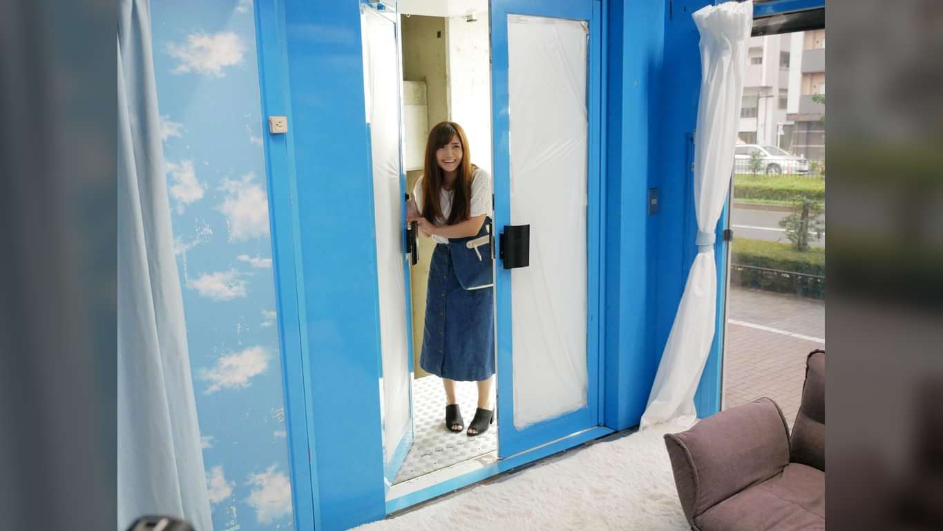 あや 27 専業主婦 マジックミラー号 推定fカップの美乳人妻に即ハメ の無料動画 U Next