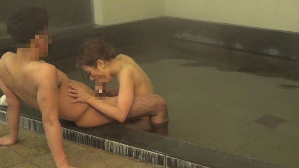 老若男女の汗汁だくだく●撮 温泉でセックス1