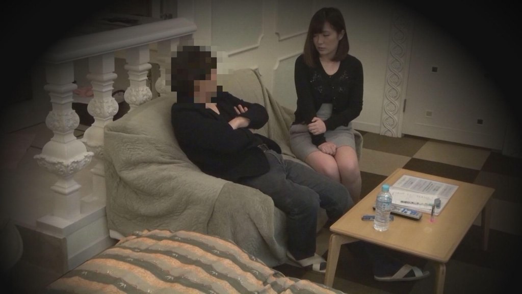 逆らえない美乳女性に無理やり中出し…!