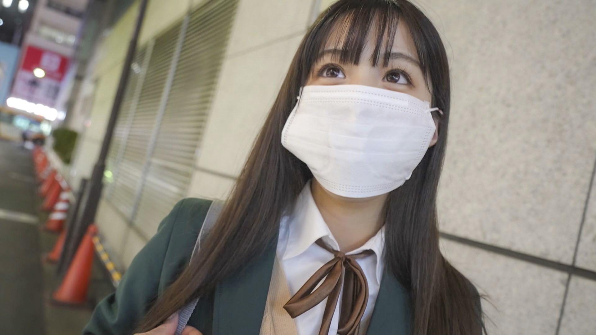 スカートの中、女の子の秘密 色白優等生はご奉仕型ドMでなんでも舐めちゃう甘えん坊さん