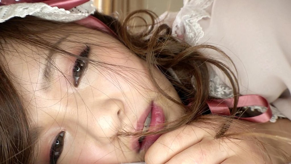 ●●ィタファッション美少女と性行為　スカートをめくり背後から貫く