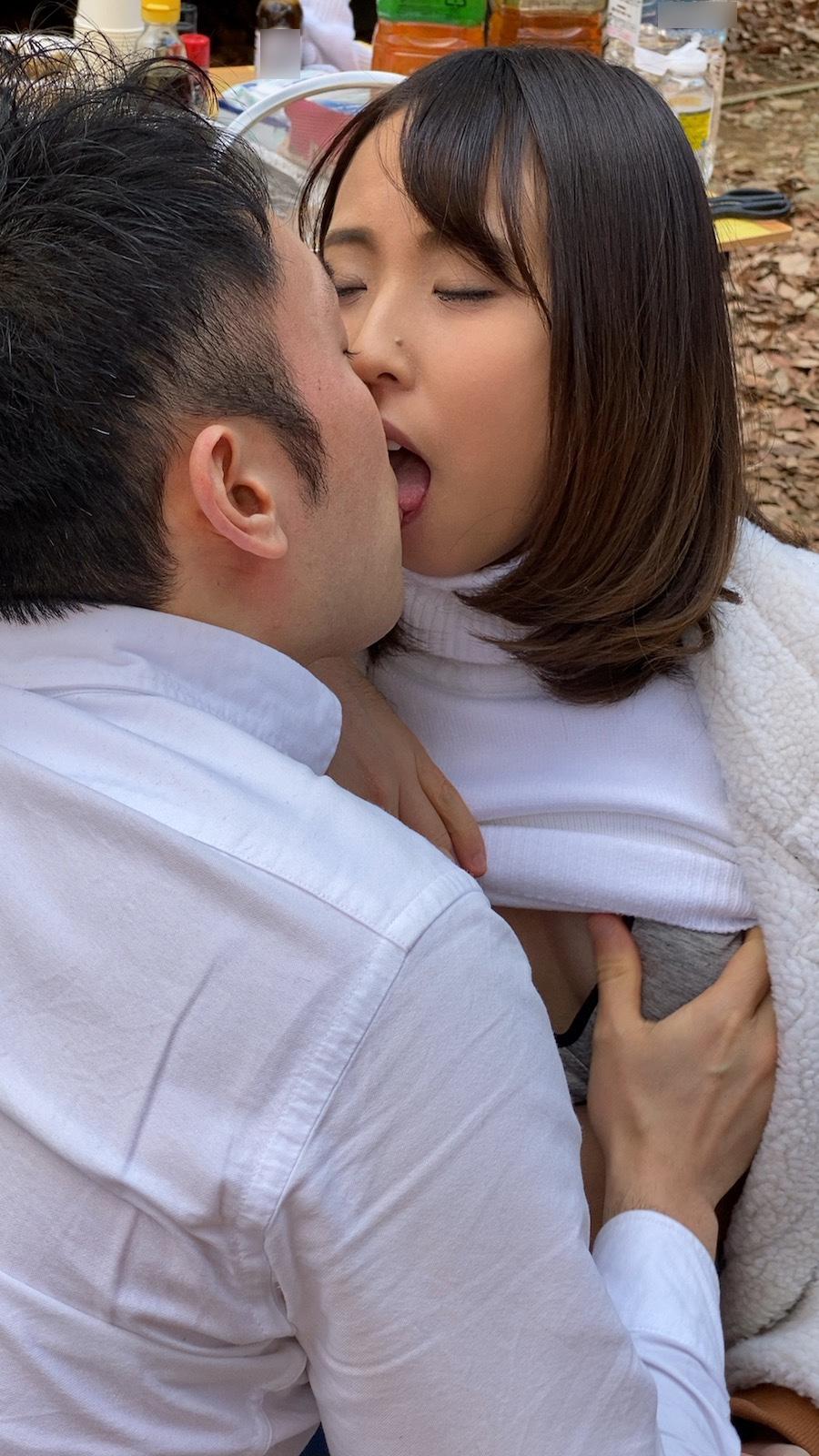 キャンピングカーセックス　有星あおり　22歳