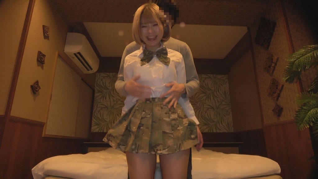 おチ◯ポ大好き美少女とラブハメ首絞めセックス