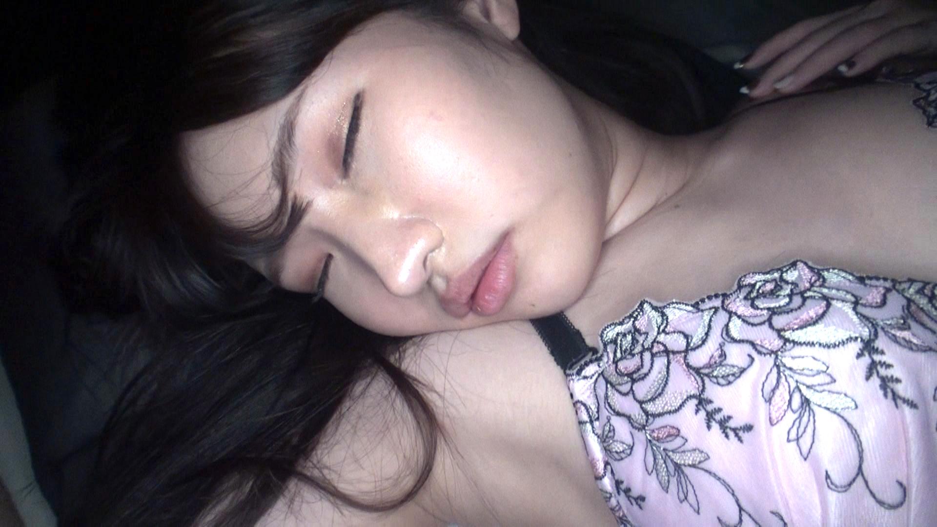 媚薬入り睡眠薬で昏●状態の美少女たちに夜這い中出し!!8人8中出しVol.5