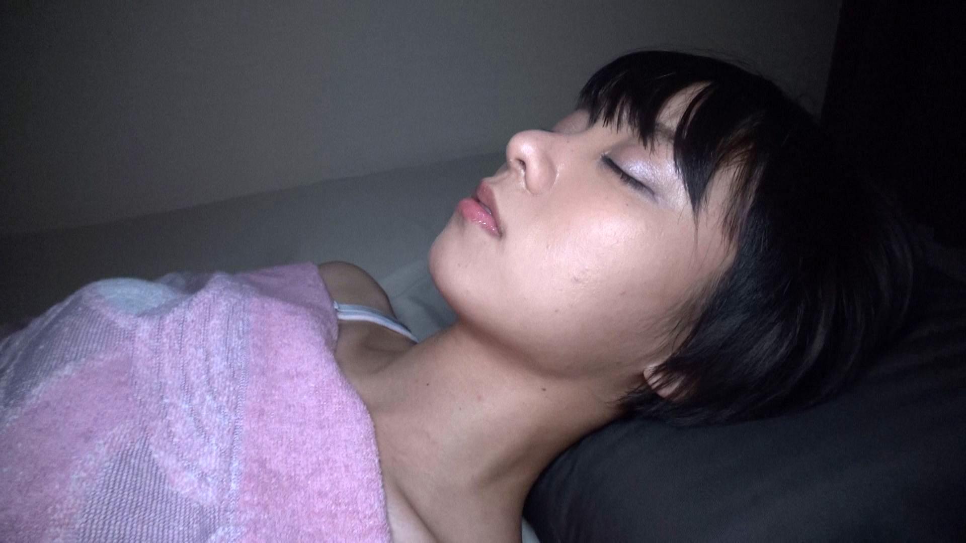 媚薬入り睡眠薬で昏●状態の美少女たちに夜這い中出し!!8人8中出しVol.5