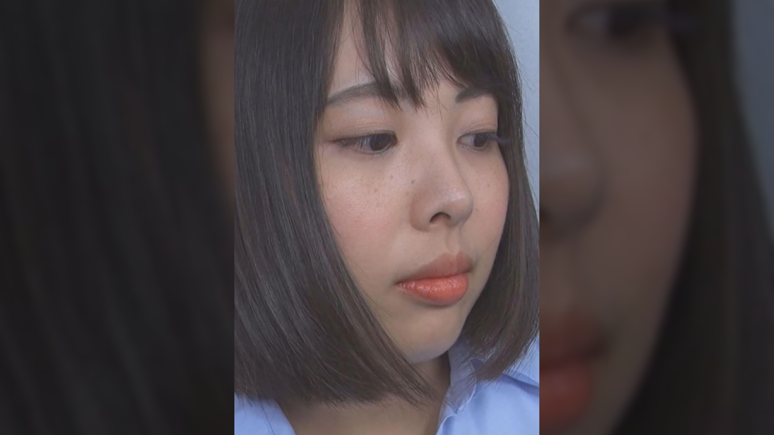 痴●の手マンに耐えられず潮吹き！我慢できずにトイレで貪り合う