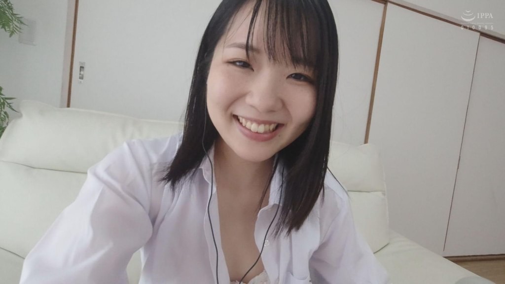 娘はパパの性処理道具 お父さんの唾を飲まされて何度も中出しを受け入れる…