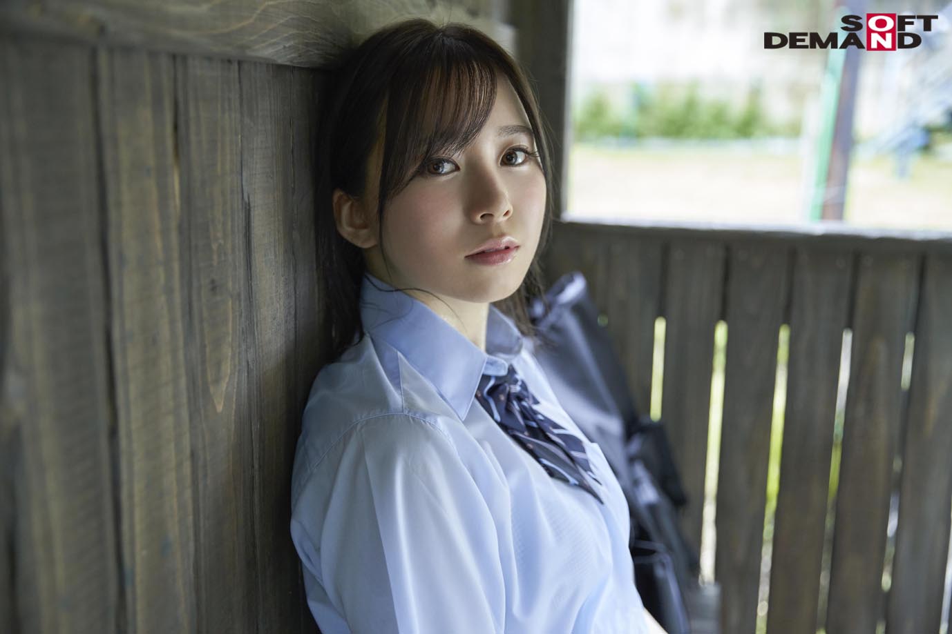 一日限りの青春逃避行　真っ白肌の美少女が、性欲のままにごっくん/青姦/全力セックスして、全身で快感を求めた夏の日　佐藤ちか