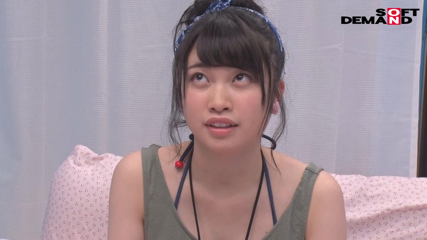 マジックミラー号「童貞くんのオナニーのお手伝いしてくれませんか…」 海水浴場で声を掛けた心優しい水着美女が童貞くんを赤面筆おろし! あいり(20歳)女子大生