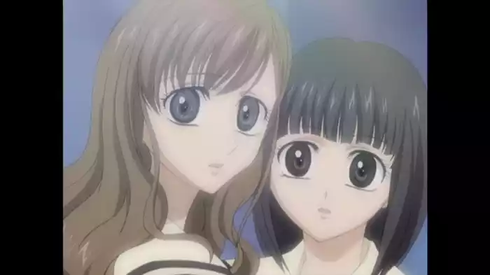 銀杏の中の桜