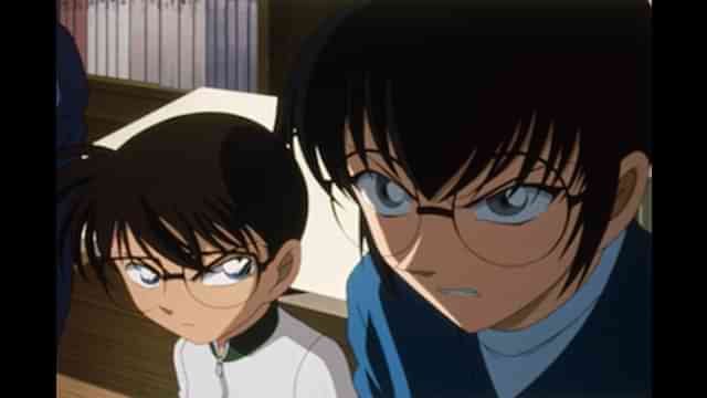 「名探偵コナン 【第13シーズン】 第492話 赤と黒のクラッシュ 血縁」の動画視聴 UNEXT