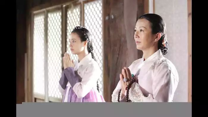 婚礼の陰で…