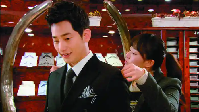 キム秘書の正体