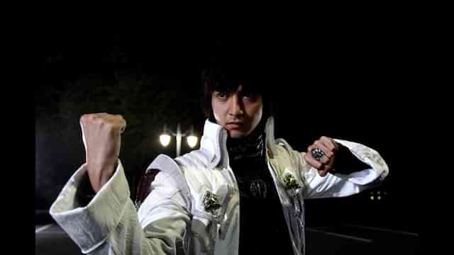 牙狼〈GARO〉-魔戒ノ花- 第1話 化石