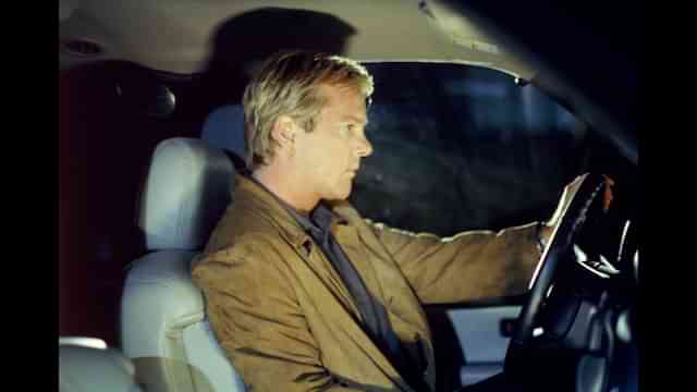 24 Twenty Four シーズン1 の海外ドラマ無料動画を全話 1話 最終回 配信しているサービスはここ 日本語吹き替え版 字幕版で見れるのは 動画作品を探すならaukana