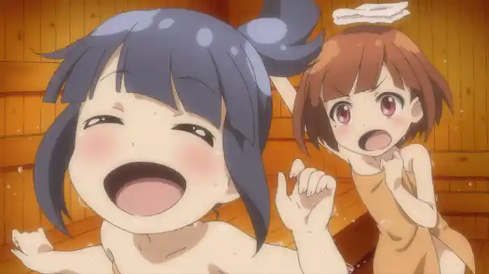 綾と明日香の乳隠し