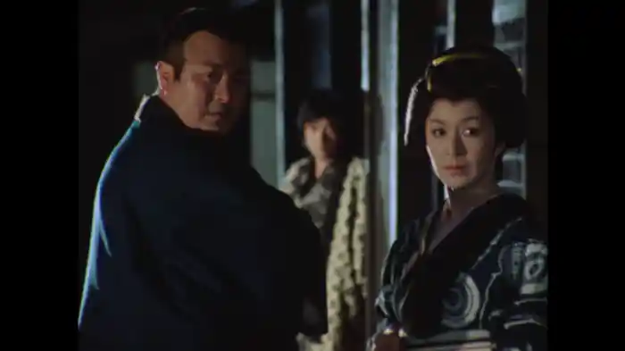 手折られ花は怨み花