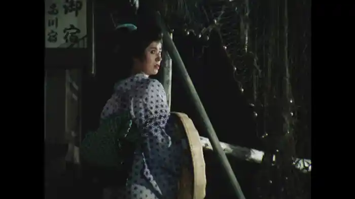 神田のゆうれい坂を探ります