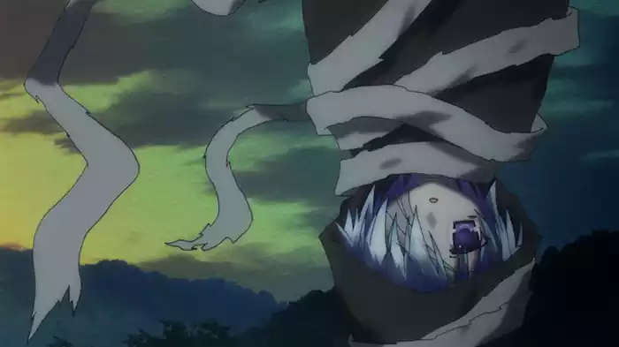 夜には母親と抱き枕を