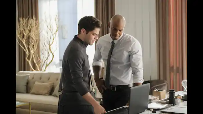 ダーク・シャドウ