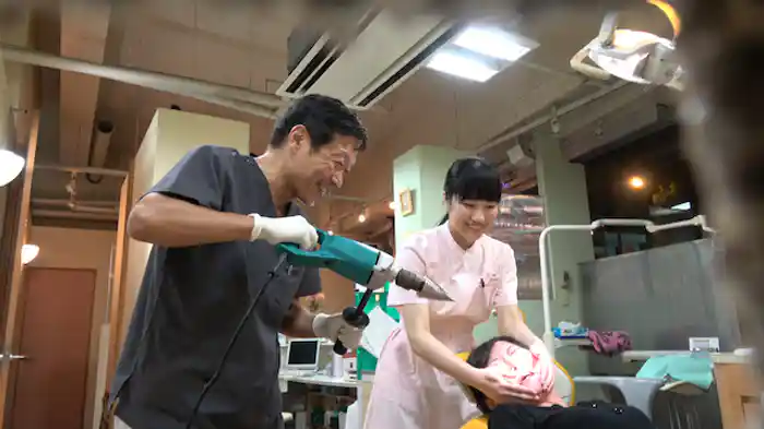 歯医者で電動ドリル/飲み物はバケツで/鉄アレイを投げろ