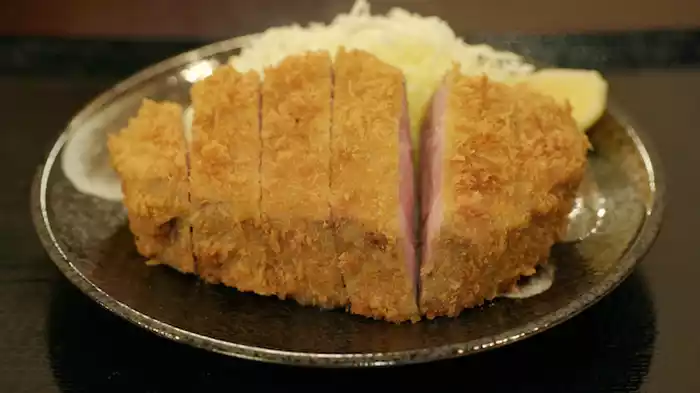 埼玉県上尾市本町の肩ロースかつ定食