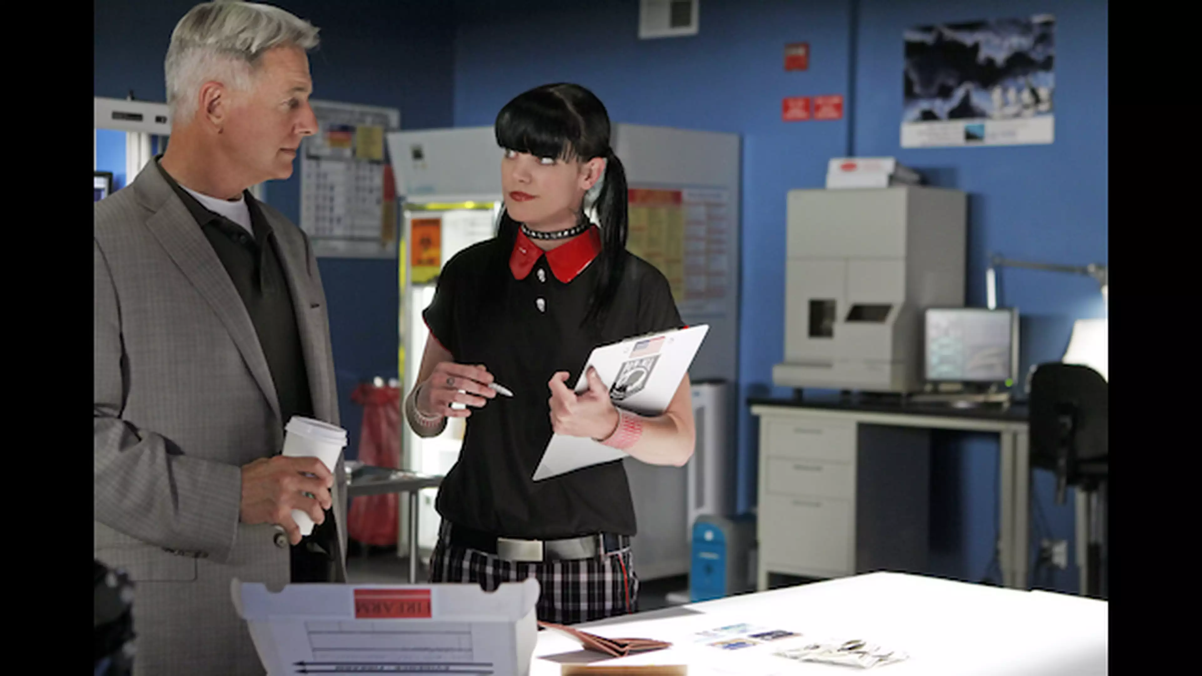 Ncis ネイビー犯罪捜査班 シーズン9 第7話 魔の三角関係 海外ドラマ 11年 の動画視聴 あらすじ U Next