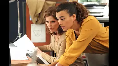 Ncis ネイビー犯罪捜査班 シーズン10 第9話 魔の三つ巴 海外ドラマ 12年 の動画視聴 あらすじ U Next Ncis ネイビー犯罪捜査班 シーズン10 第9話 魔の三つ巴 海外ドラマ 12年 の動画視聴 あらすじ U Next
