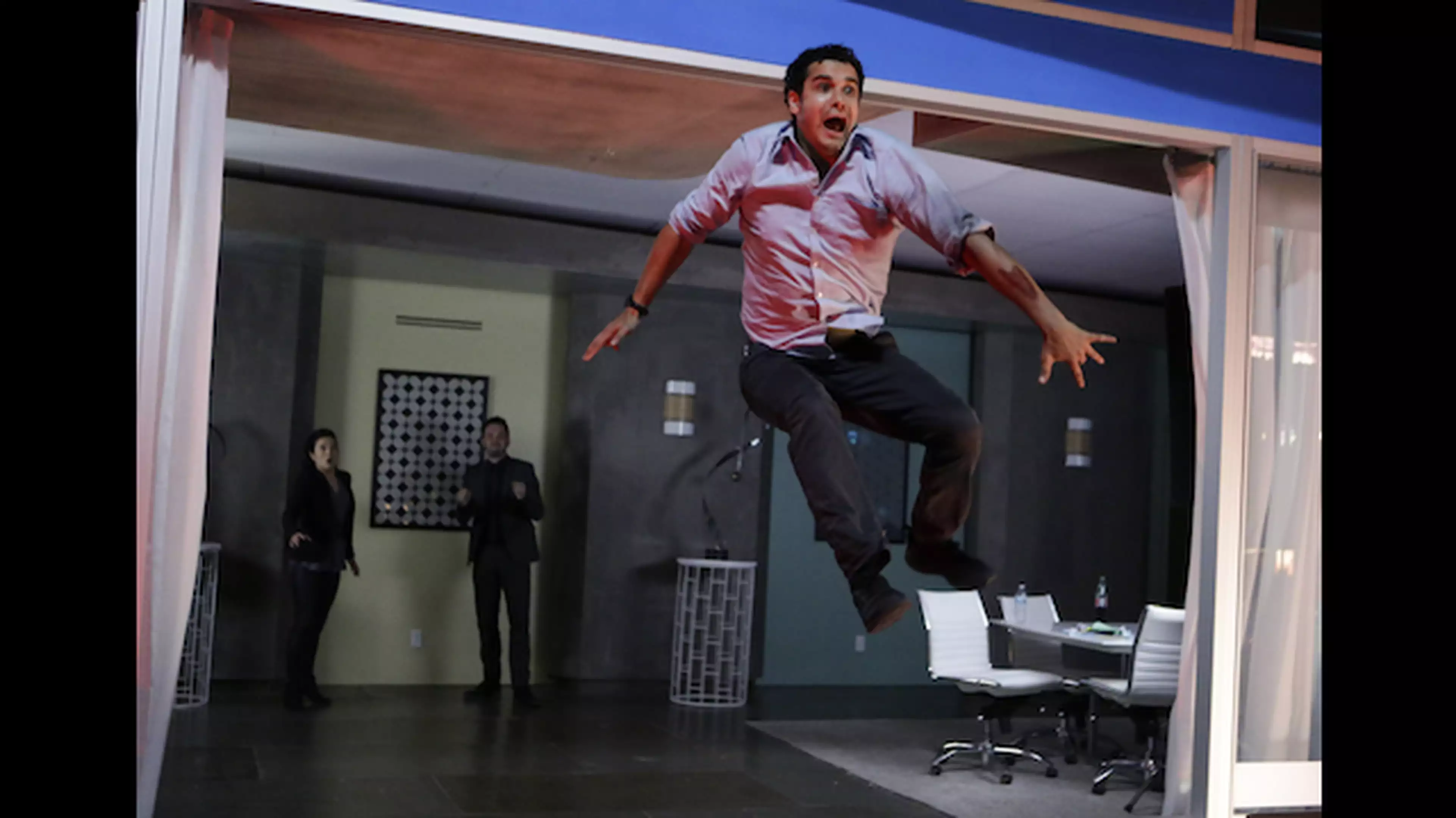 Scorpion スコーピオン シーズン2 第6話 タワー オブ パニック 前編 海外ドラマ 15年 の動画視聴 あらすじ U Next